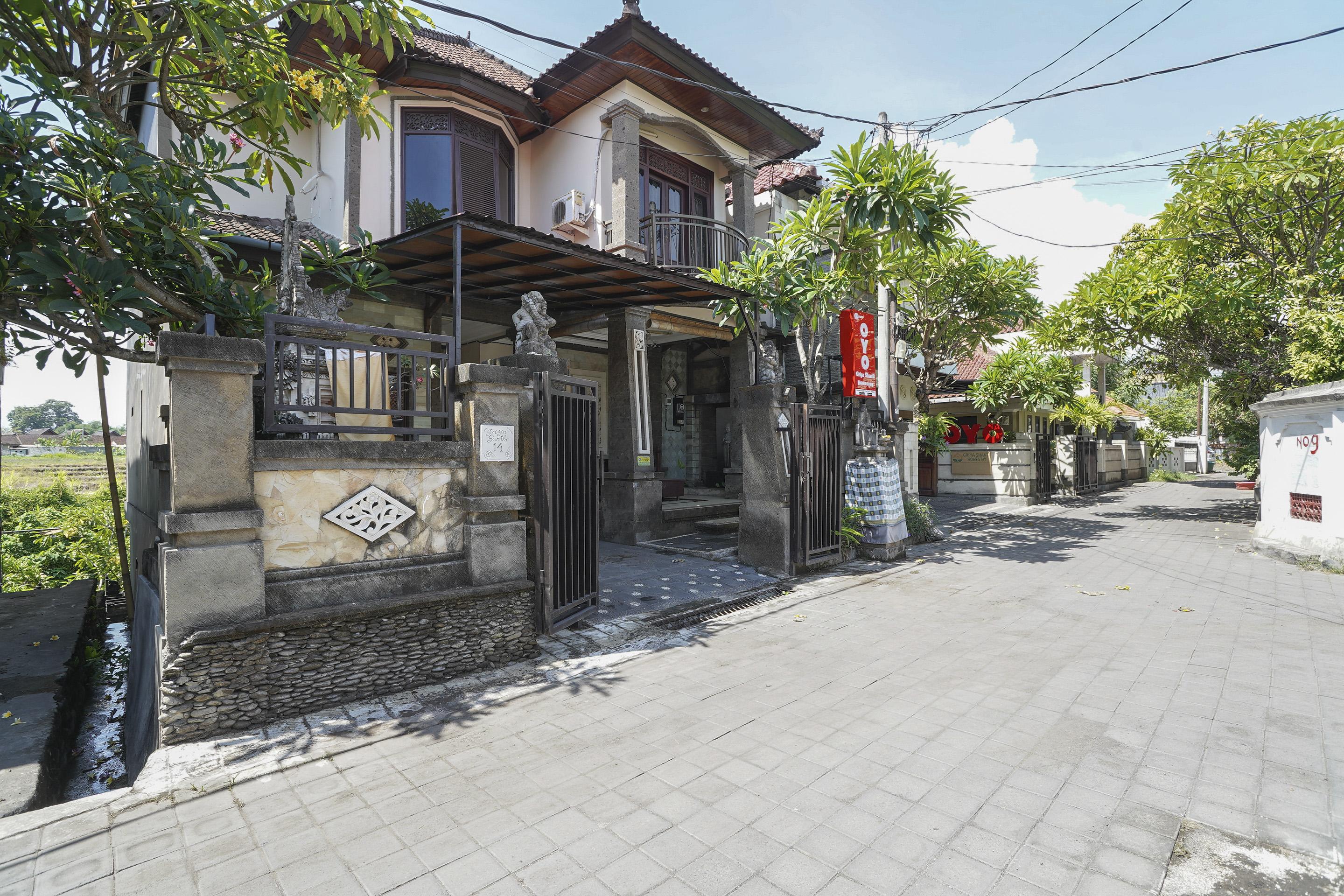 Oyo 2321 Griya Shanti Homestay Ketewel المظهر الخارجي الصورة