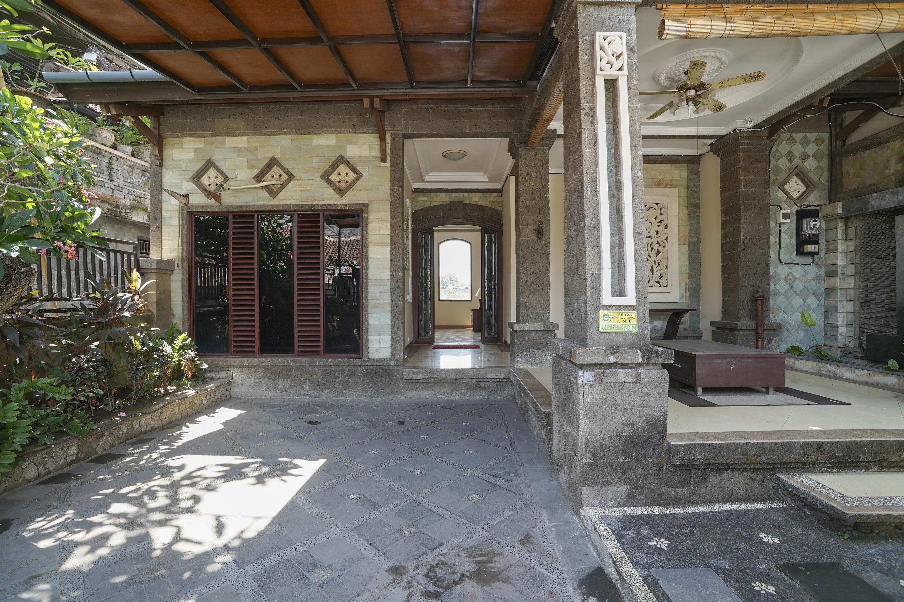 Oyo 2321 Griya Shanti Homestay Ketewel المظهر الخارجي الصورة